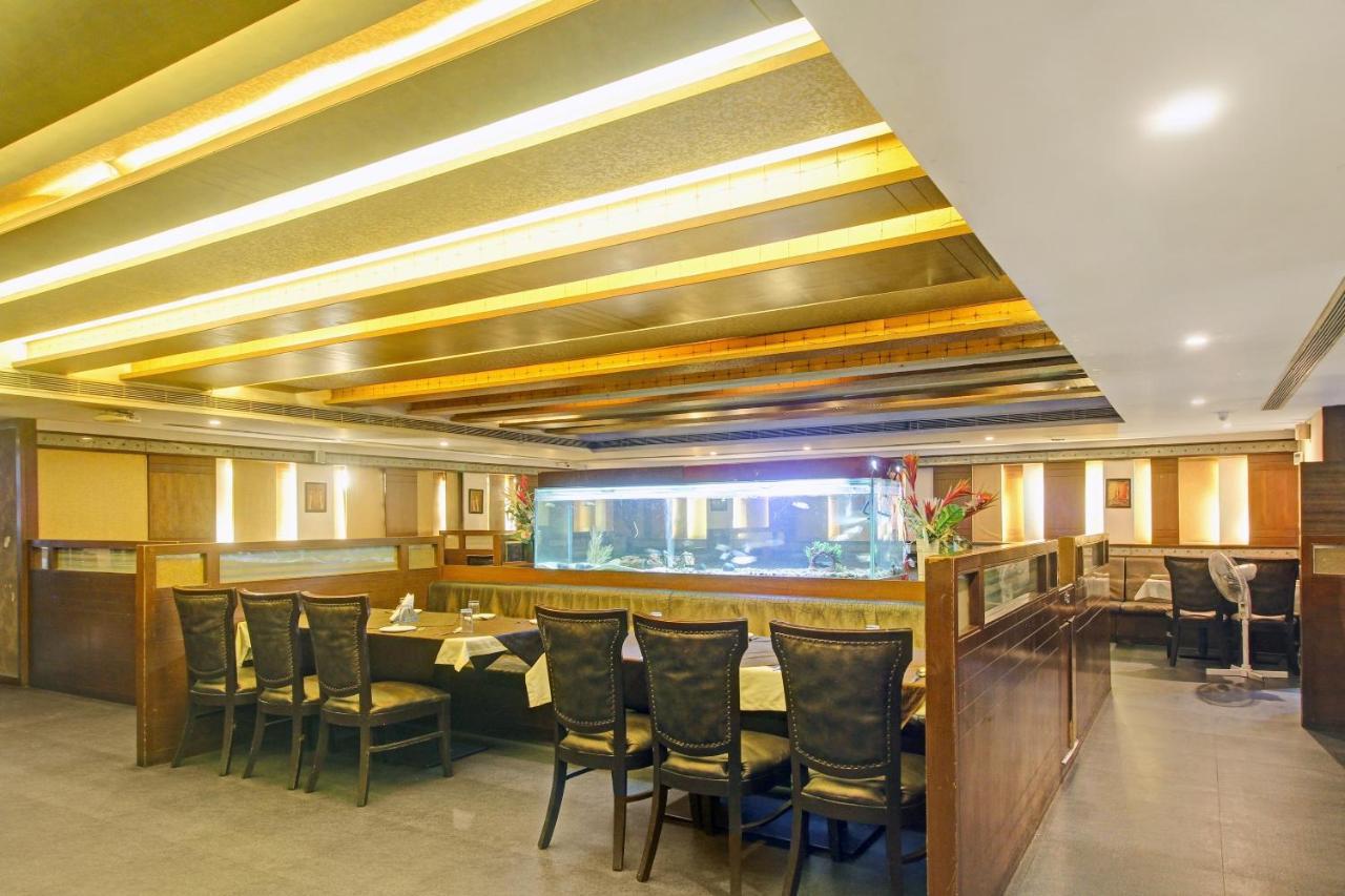 Collection O 82357 Hotel Surabhi Pride Trimulgherry Bagian luar foto