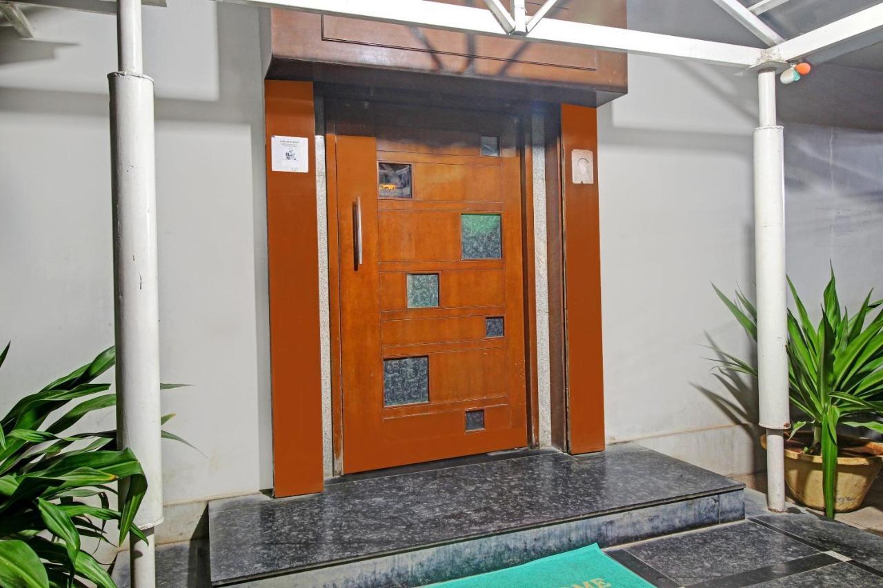 Collection O 82357 Hotel Surabhi Pride Trimulgherry Bagian luar foto
